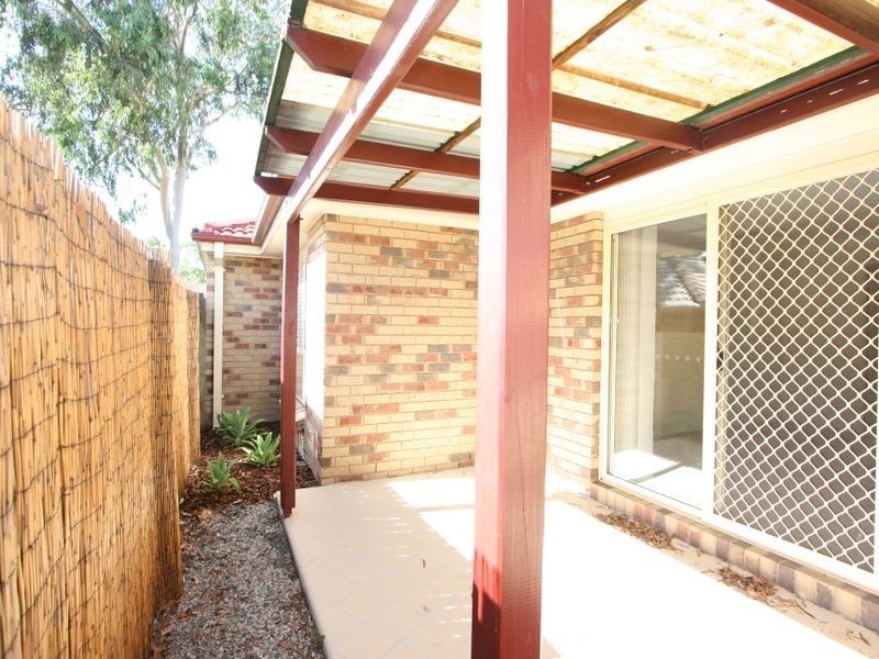 12 Honeysuckle Place, Forest Lake QLD 4078