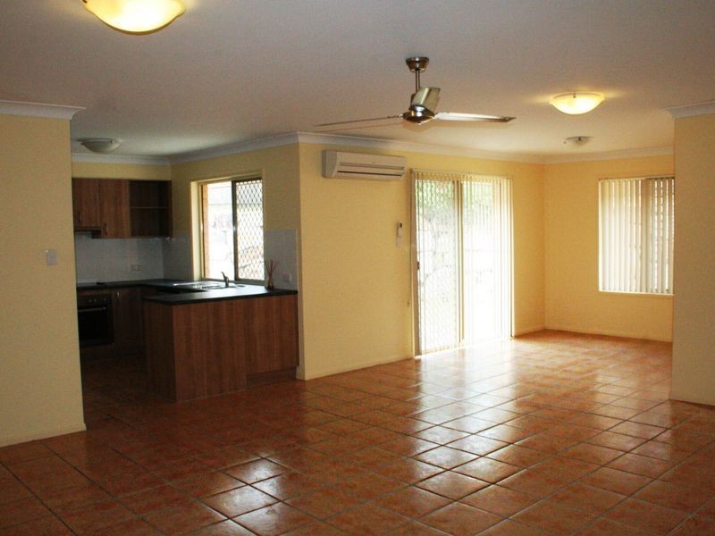 8 Sands Court, Collingwood Park QLD 4301