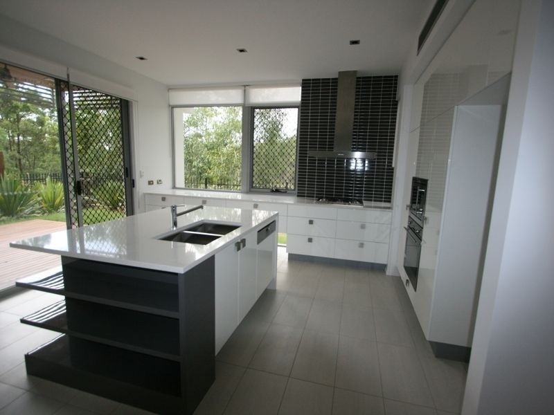 3 Spyglass Lane, Brookwater QLD 4300