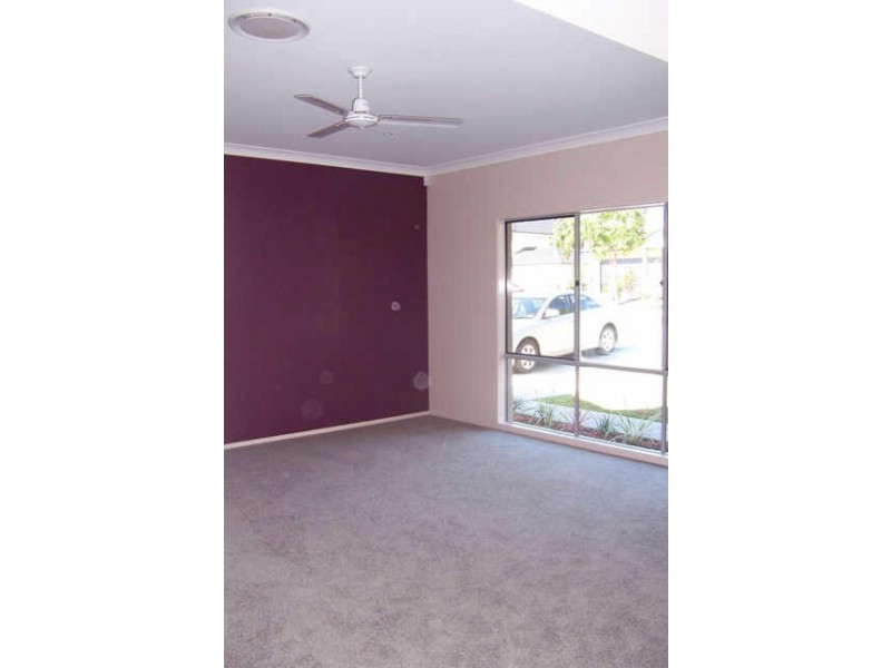 95 Sanctuary Drive, Forest Lake QLD 4078