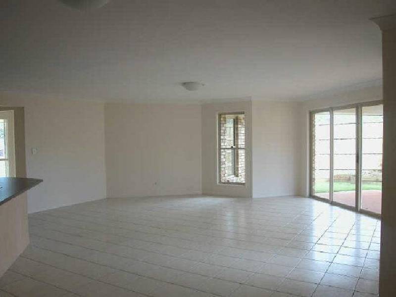 12 Daisy Place, Doolandella QLD 4077