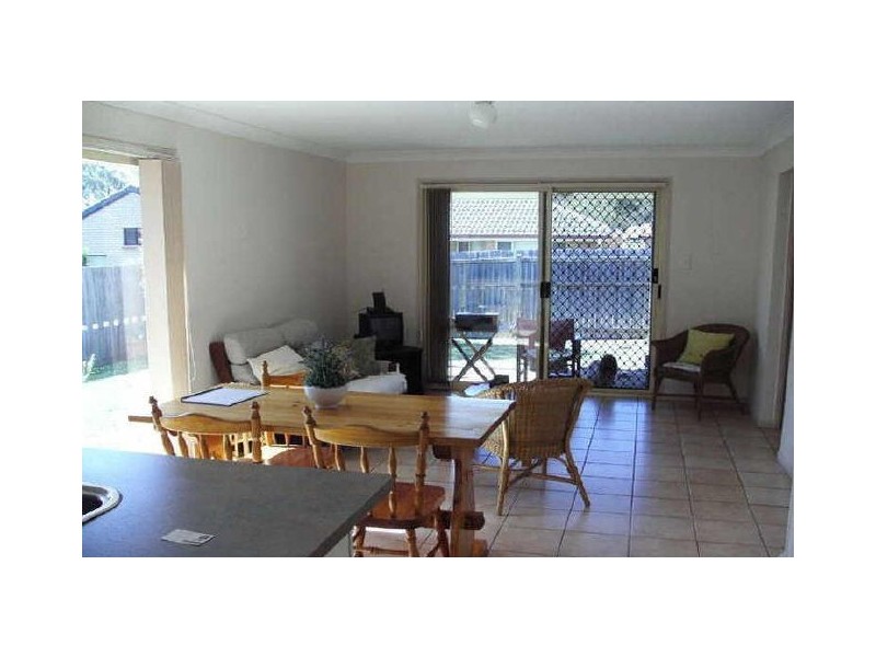 8 MERGANSER PLACE, Forest Lake QLD 4078