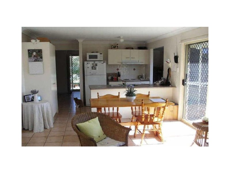 8 MERGANSER PLACE, Forest Lake QLD 4078