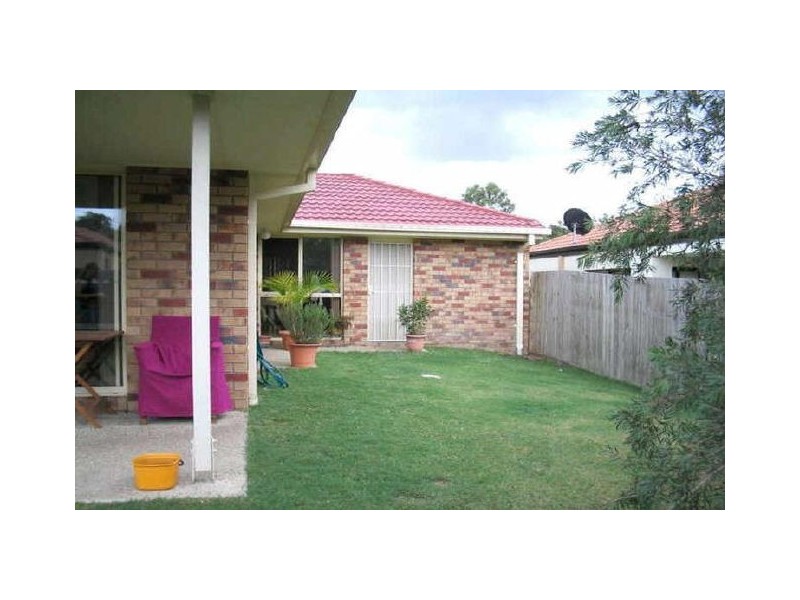 8 MERGANSER PLACE, Forest Lake QLD 4078