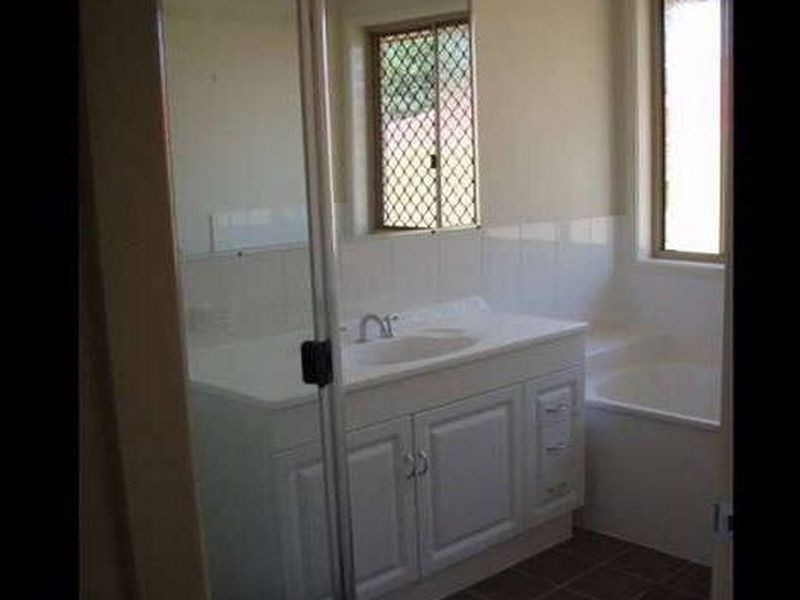 68 Sunview Road, Springfield QLD 4300