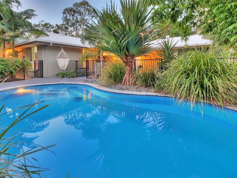 9 Beaufront Place, Forest Lake QLD 4078