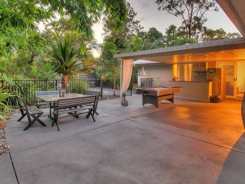 9 Beaufront Place, Forest Lake QLD 4078