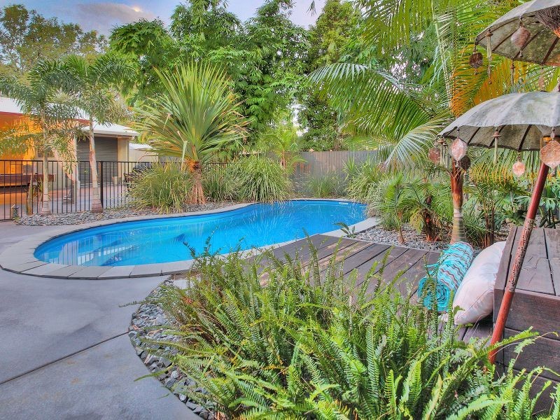 9 Beaufront Place, Forest Lake QLD 4078