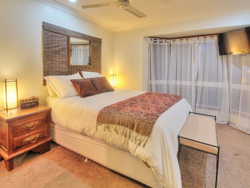 9 Beaufront Place, Forest Lake QLD 4078