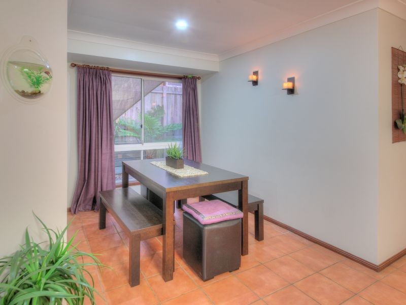 9 Beaufront Place, Forest Lake QLD 4078