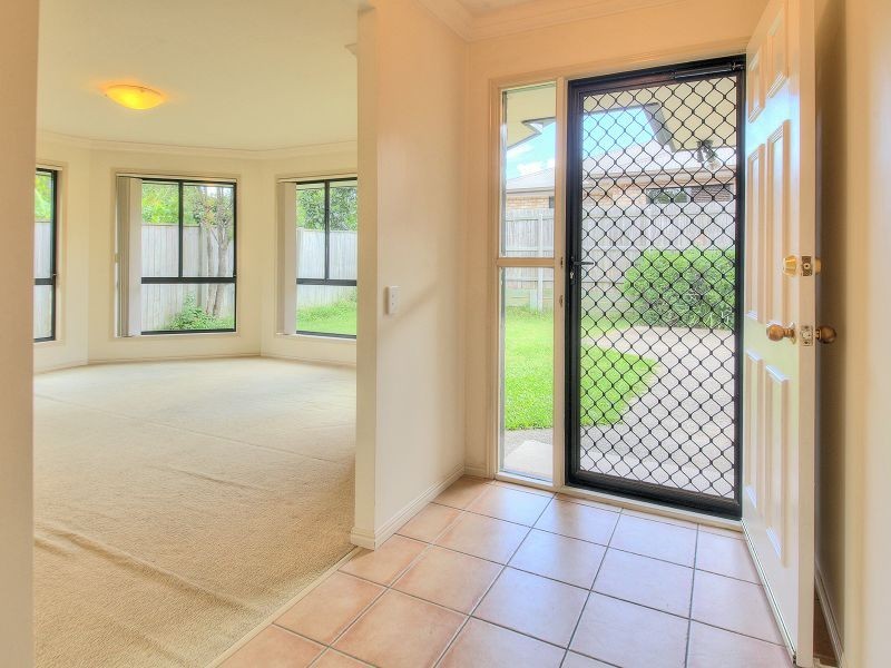 112 Jubilee Avenue, Forest Lake QLD 4078