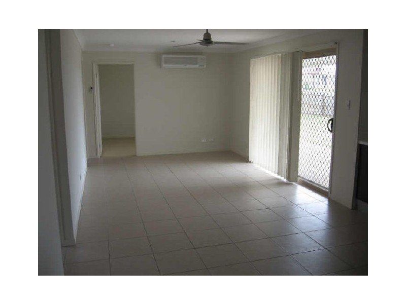 305 EAGLE STREET, Collingwood Park QLD 4301