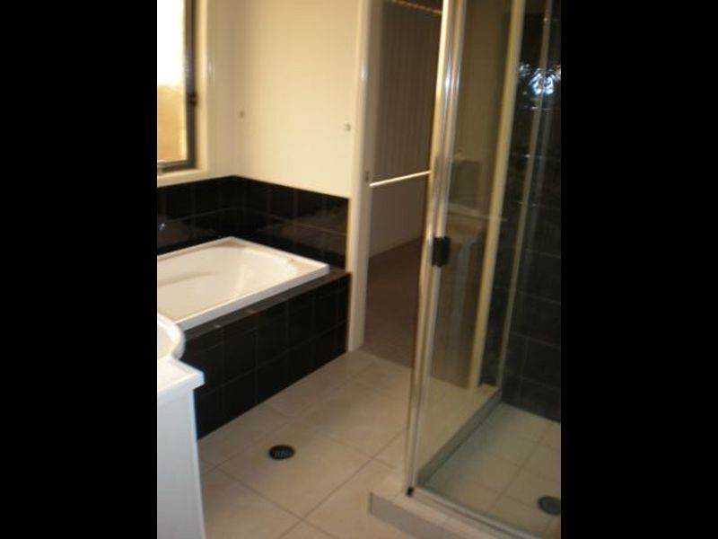 Forest Lake QLD 4078