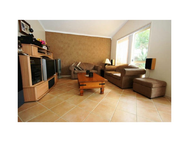 6 Sherwood Place, Forest Lake QLD 4078