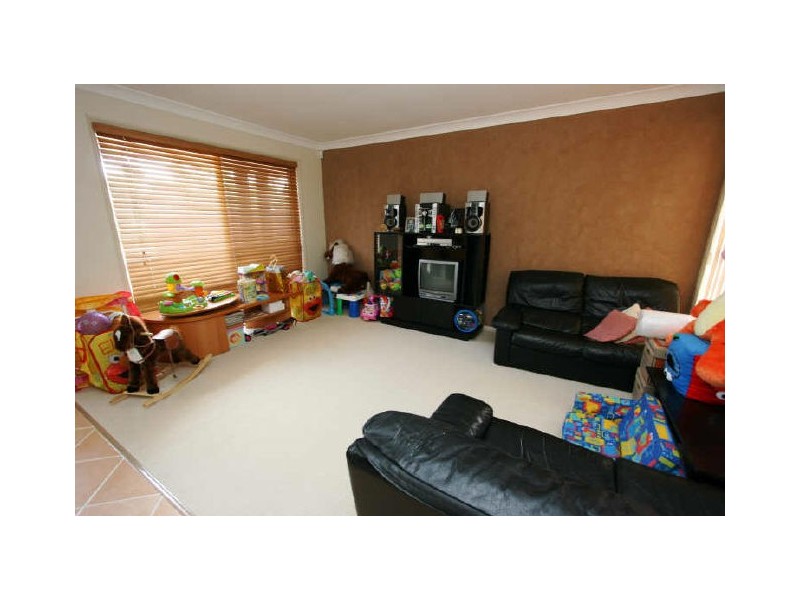 6 Sherwood Place, Forest Lake QLD 4078