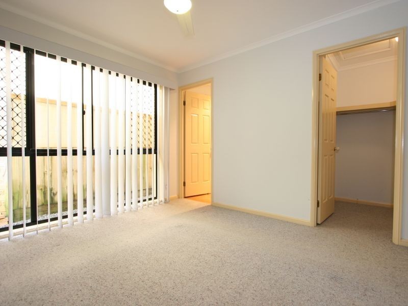 5 Belvedere Close, Forest Lake QLD 4078