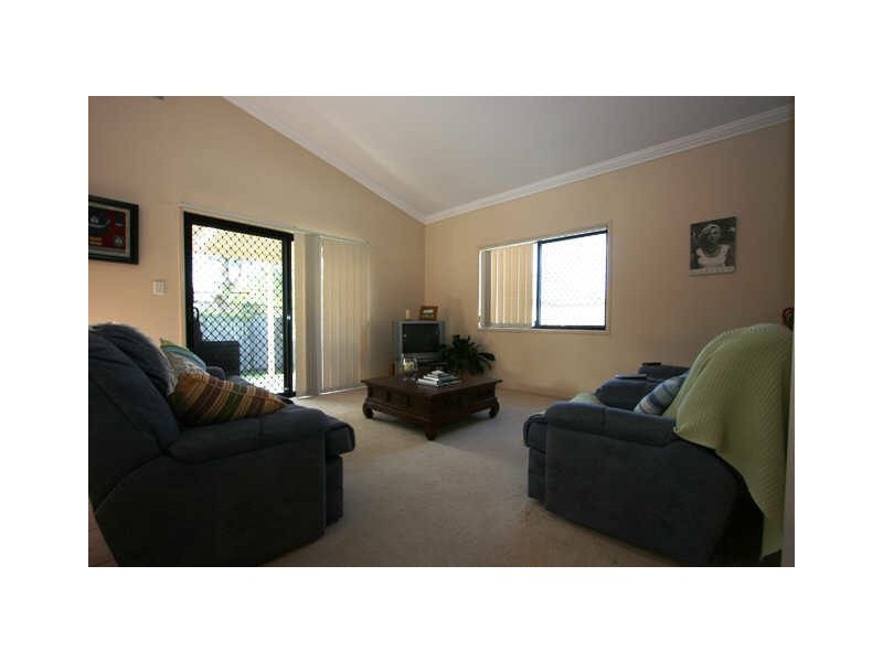 33 Central Street, Forest Lake QLD 4078