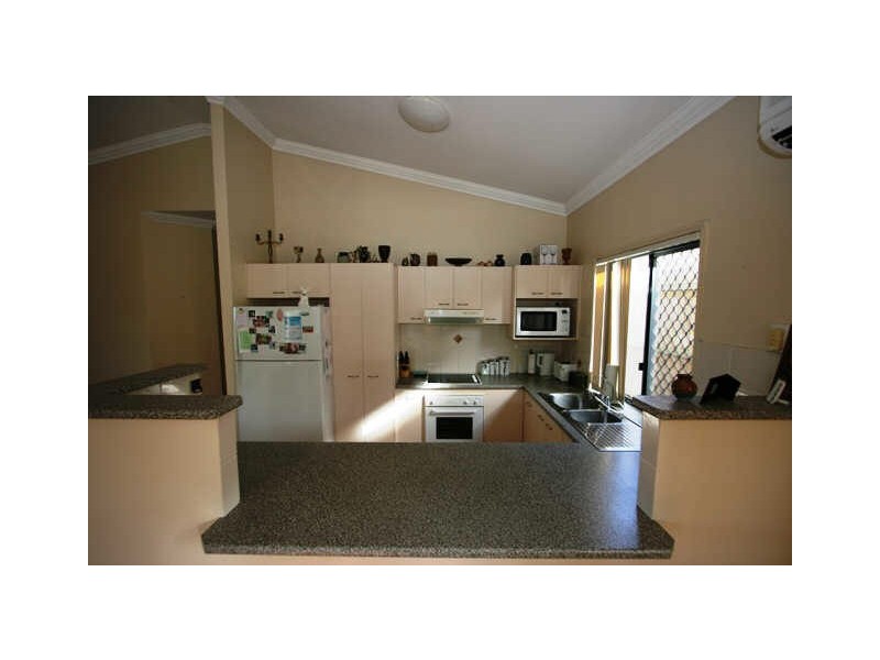 33 Central Street, Forest Lake QLD 4078