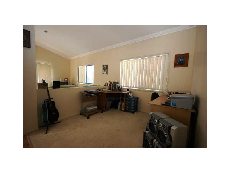 33 Central Street, Forest Lake QLD 4078