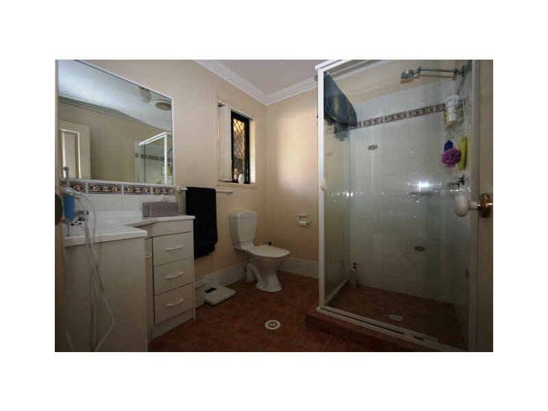 33 Central Street, Forest Lake QLD 4078