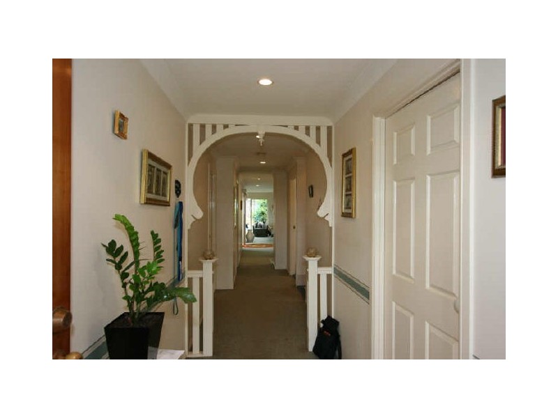 16 Hoop Place, Forest Lake QLD 4078