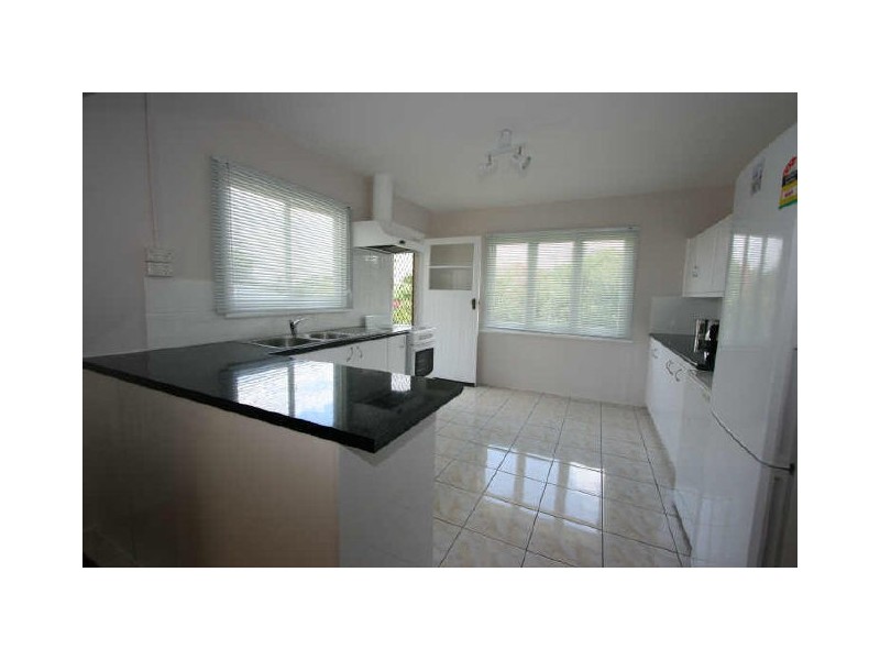 3 Sanderling Street, Inala QLD 4077