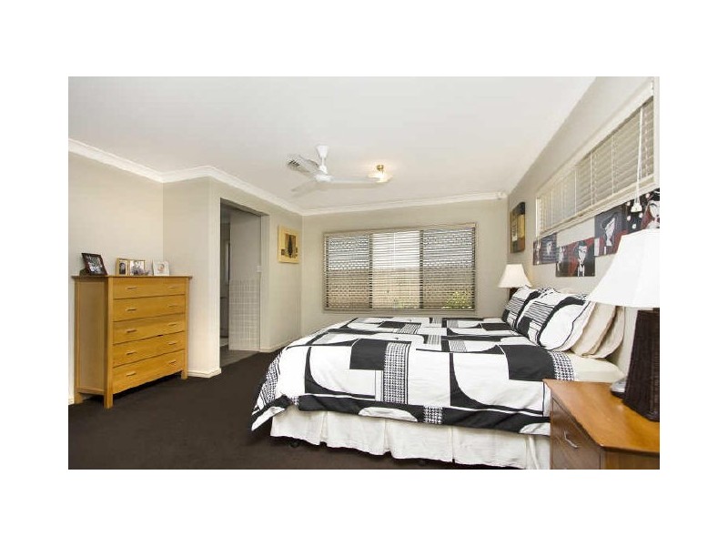 8 Hillview Street, Springfield QLD 4300