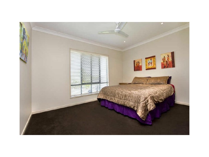 8 Hillview Street, Springfield QLD 4300
