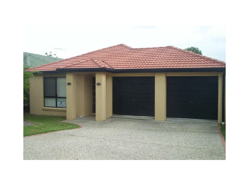 33 Central Street, Forest Lake QLD 4078