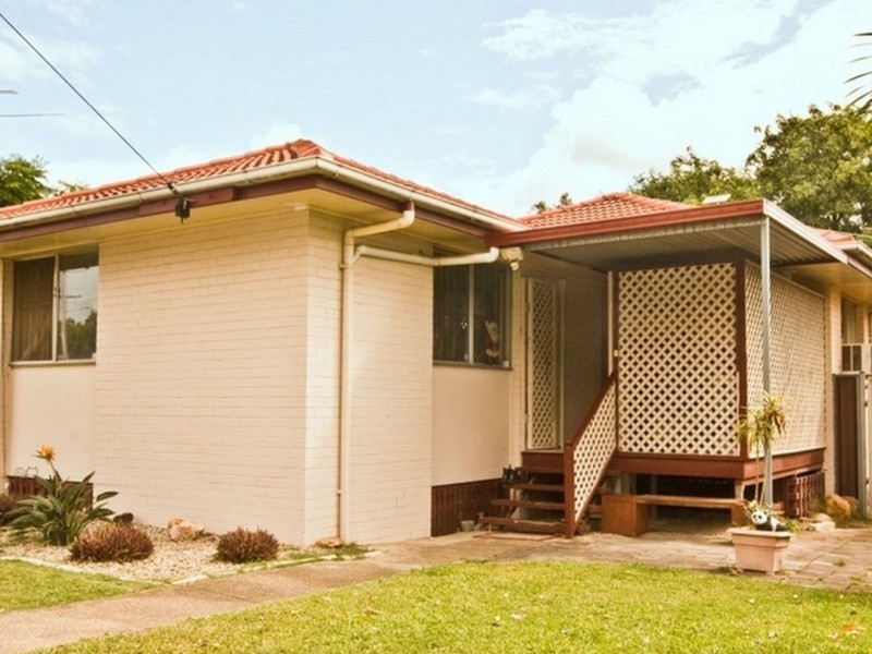 4 Southampton Road, Carole Park QLD 4300