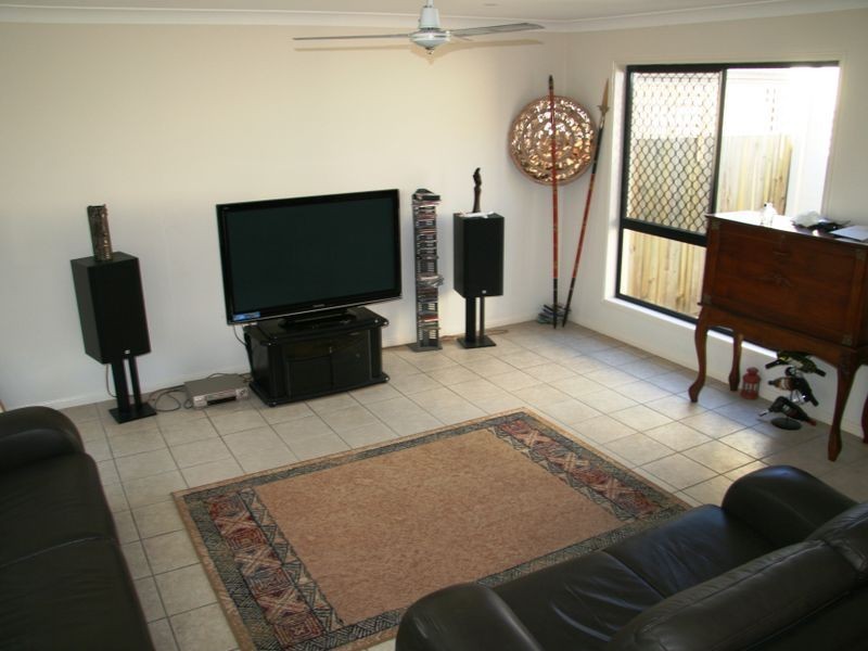 16 Moran Crescent, Forest Lake QLD 4078