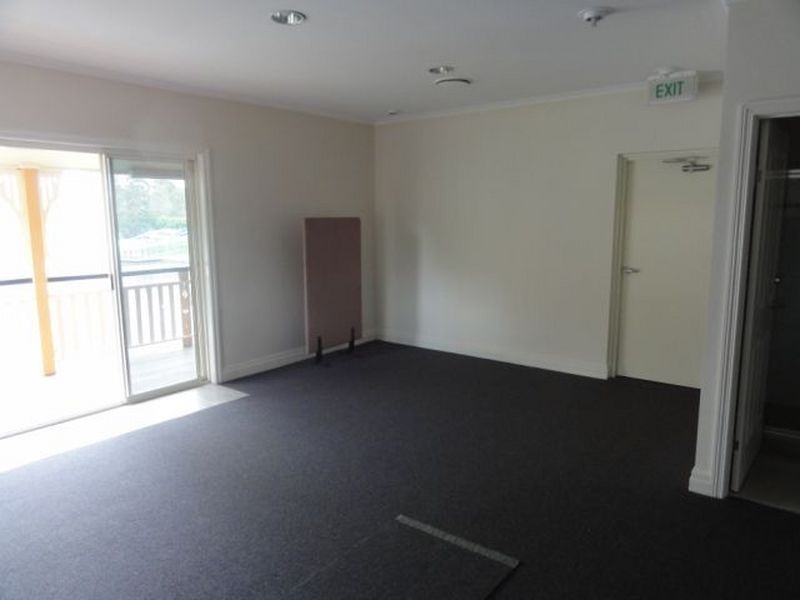 5/3 The Esplanade, Forest Lake QLD 4078