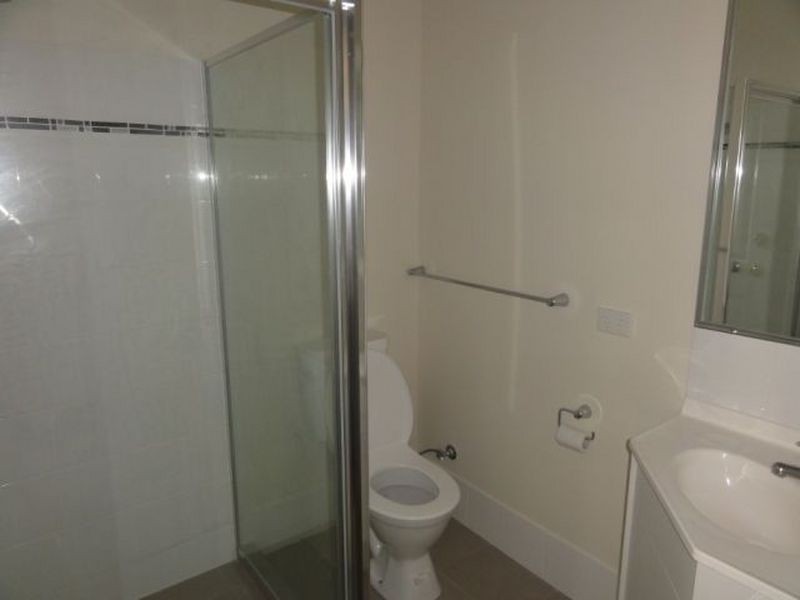 5/3 The Esplanade, Forest Lake QLD 4078