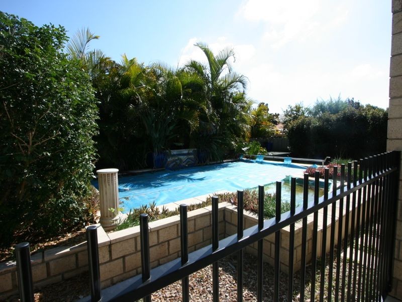 37 Cascade Drive, Forest Lake QLD 4078