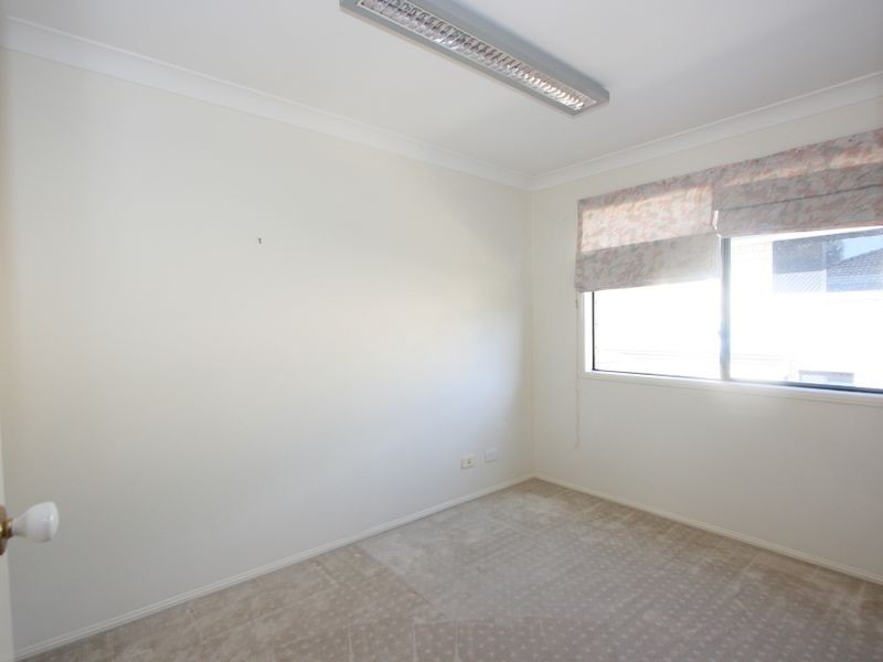 37 Cascade Drive, Forest Lake QLD 4078