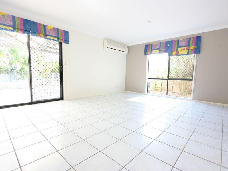 37 Cascade Drive, Forest Lake QLD 4078