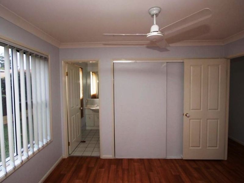 17 Birkenhead Crescent, Forest Lake QLD 4078