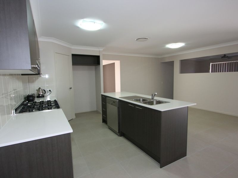 4 Domatia Street, Heathwood QLD 4110