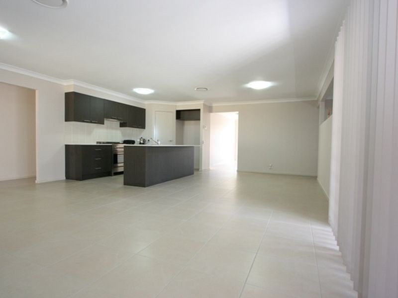 4 Domatia Street, Heathwood QLD 4110