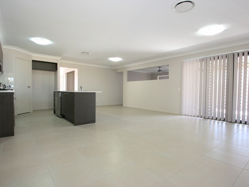 4 Domatia Street, Heathwood QLD 4110