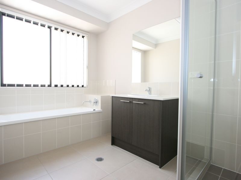 4 Domatia Street, Heathwood QLD 4110