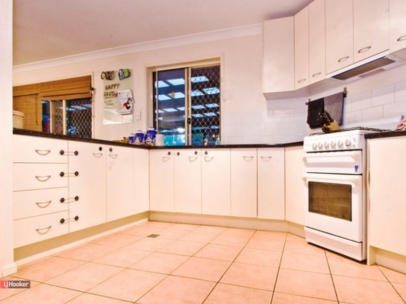 15 Cassowary Street, Doolandella QLD 4077