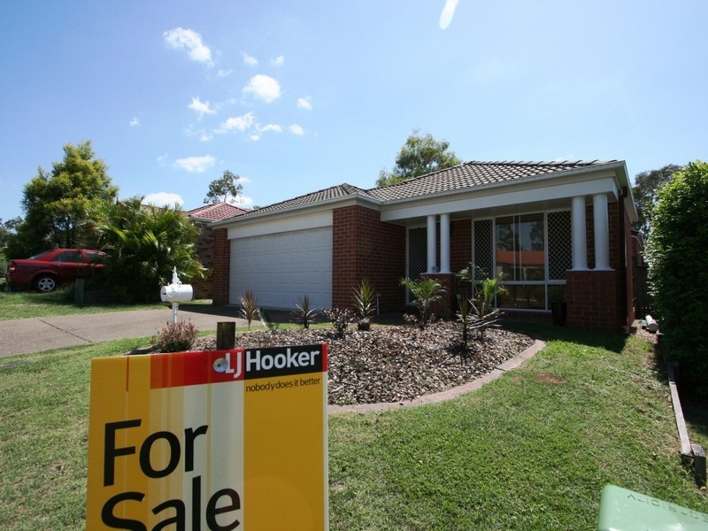 13 Chelsea Place, Forest Lake QLD 4078