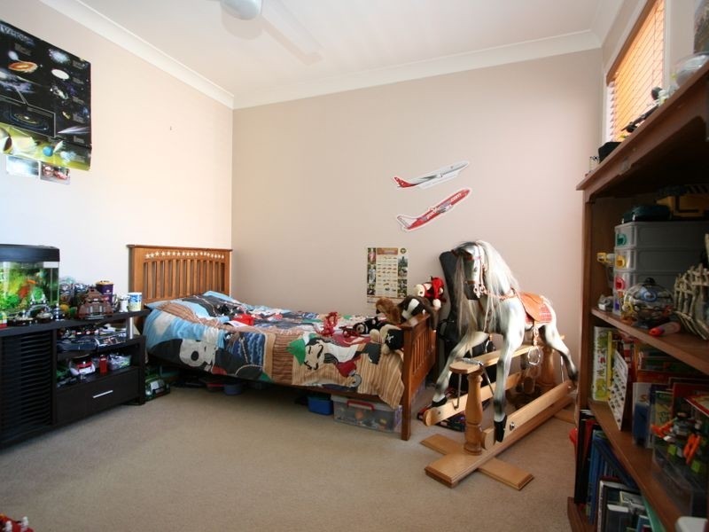 13 Chelsea Place, Forest Lake QLD 4078