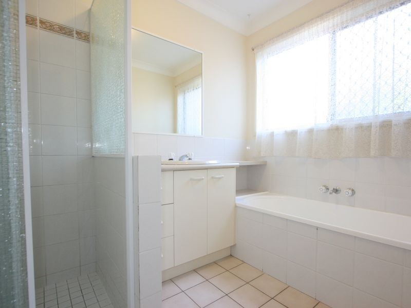 1 Cook Street, Forest Lake QLD 4078