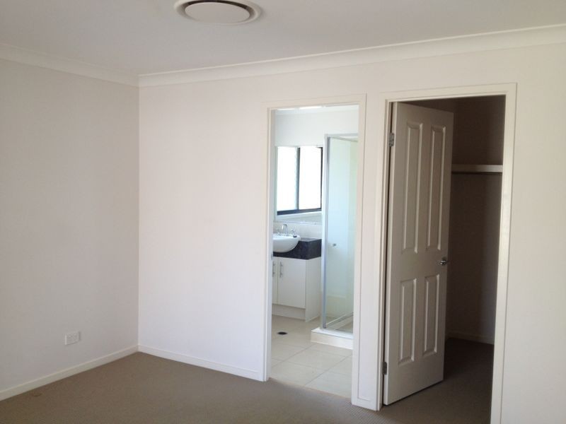 49 Tropical Drive, Forest Lake QLD 4078