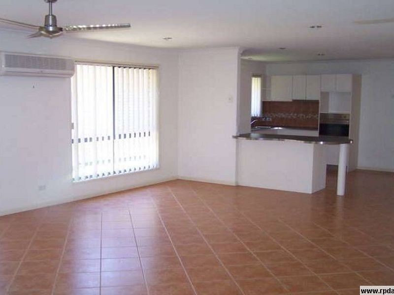 4 Harrison Crescent, Forest Lake QLD 4078