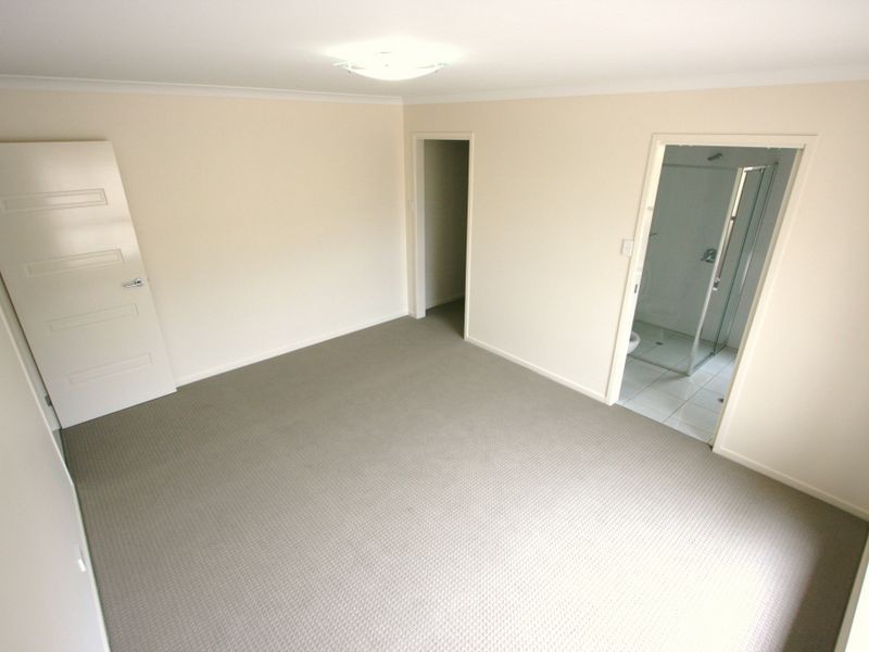 25 Spotted Gum Street, Heathwood QLD 4110