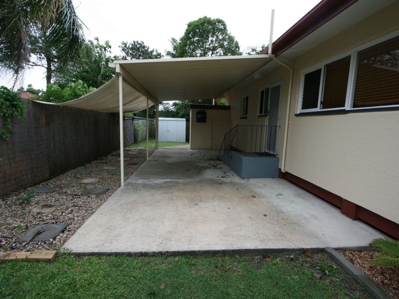 5 Gull Street (cnr Penguin Stree, Inala QLD 4077