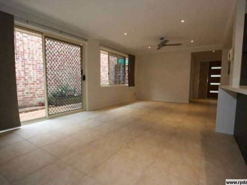 7 Napier Place, Forest Lake QLD 4078